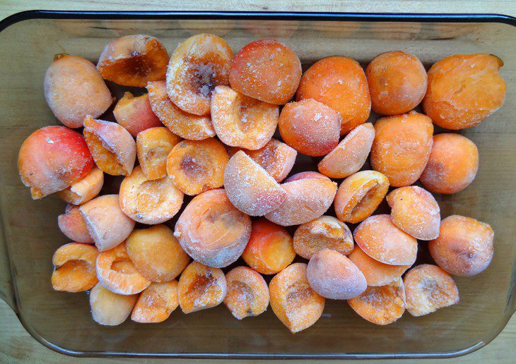 Как заморозить абрикосы на зиму в морозилке